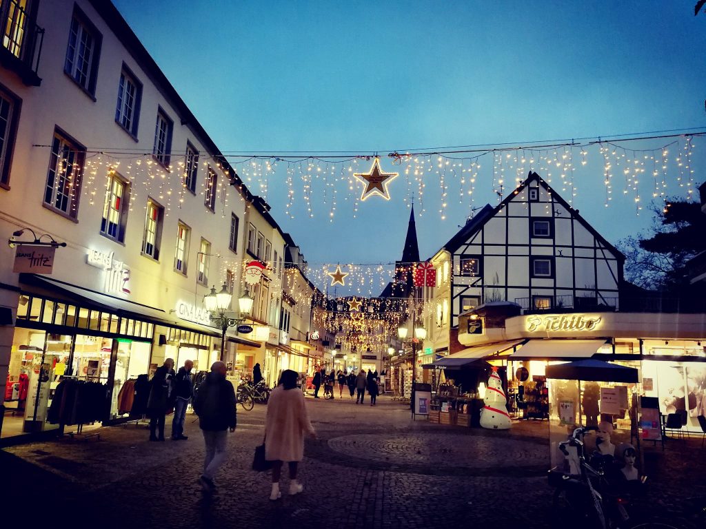 Kempener Innenstadt im Lichterglanz